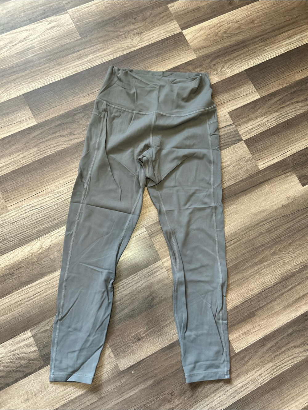 High-Waist Grey Leggings - Comfortable Everyday Activewear